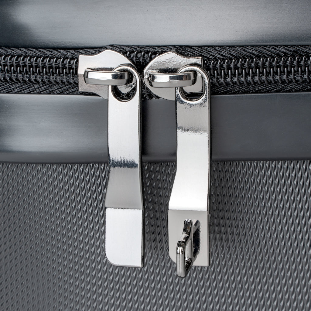 Billo's Cabin Suitcase