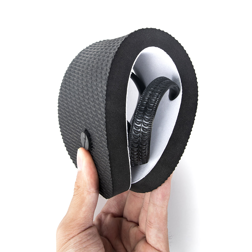 Séptimo Invitado Black 7 Adult Flip-Flops