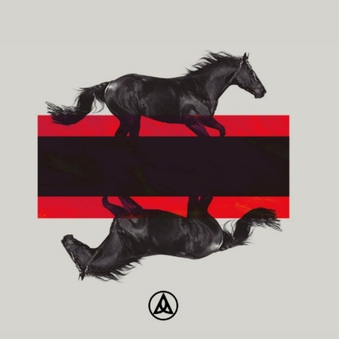 DKRD Black Horses Red